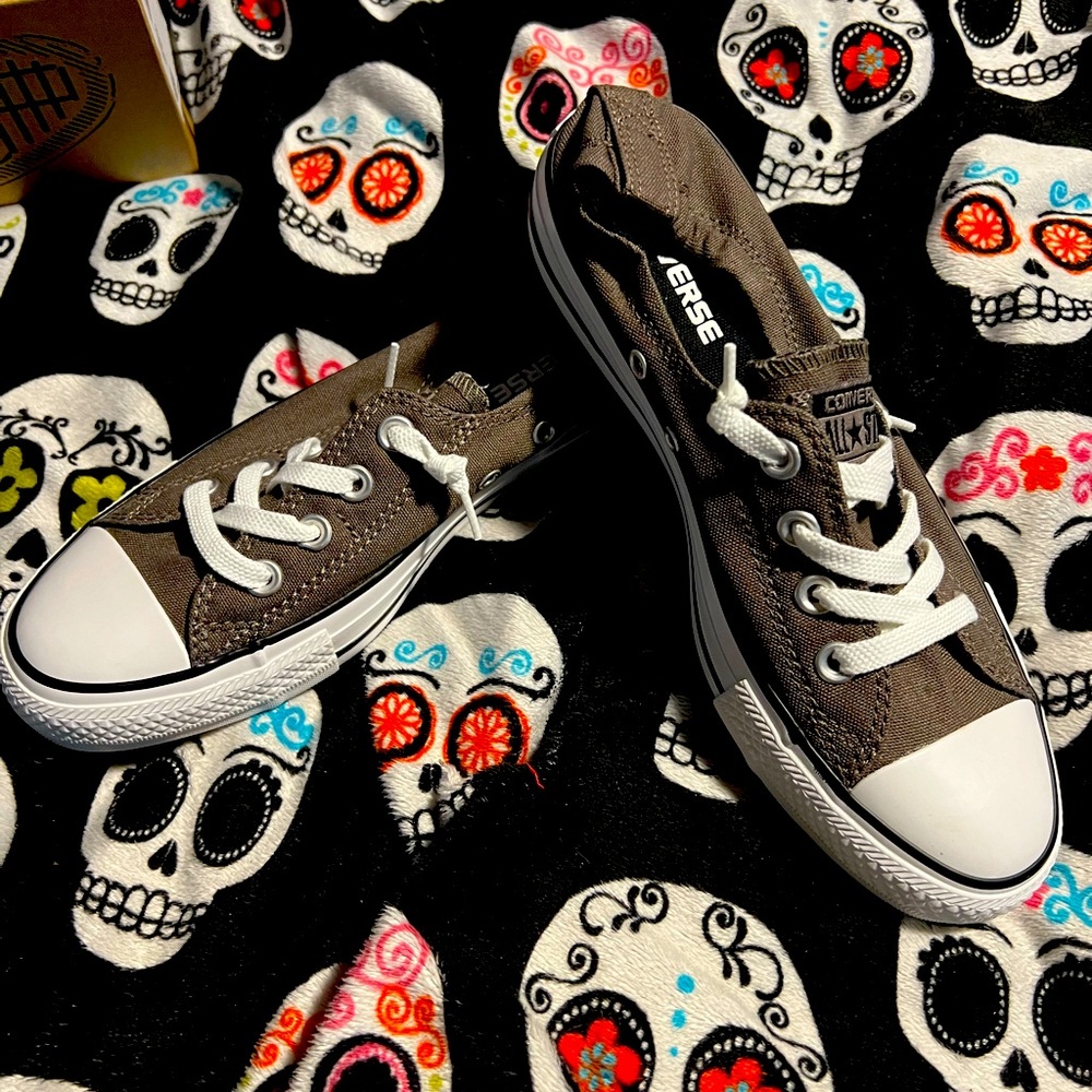 BNIB CONVERSE Shoreline